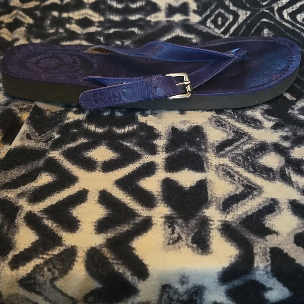 Lucky Brand Deep Blue leather look Flip Flop sandals with silver tone buckle - Picture 9 of 13